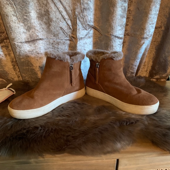 Dolce vita suede sneaker boot - Picture 3 of 8